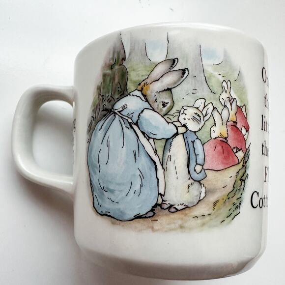 Wedgwood Peter Rabbit Ceramic Mug and Book 2 Piece Collectable Classic - Picture 8 of 15